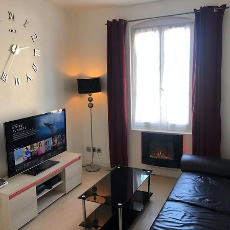 Appartement 3 Pieces En Face La Gare De Creil Extérieur photo
